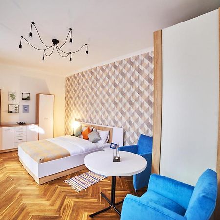Comfort Apartments In Center Львів Екстер'єр фото