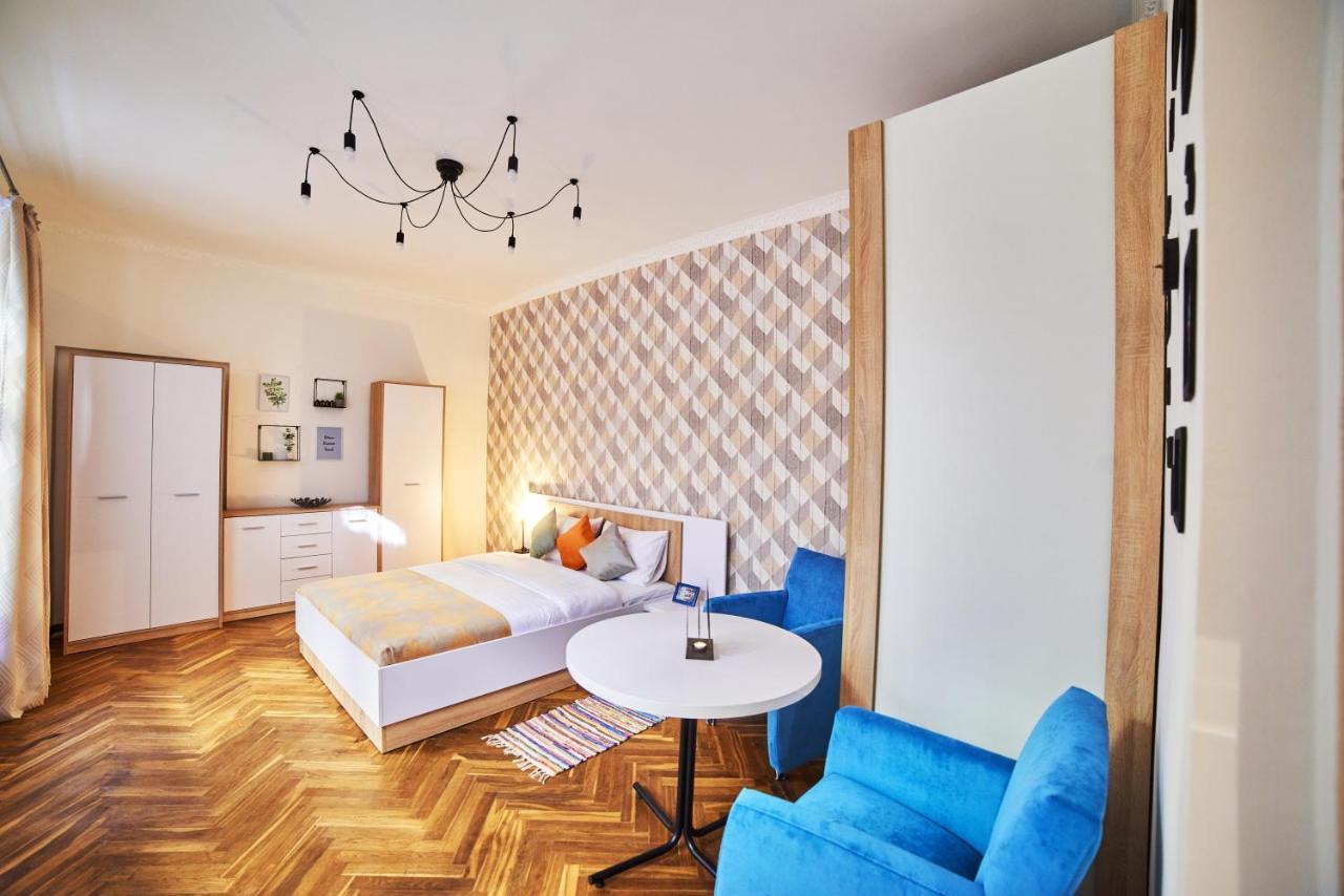 Comfort Apartments In Center Львів Екстер'єр фото